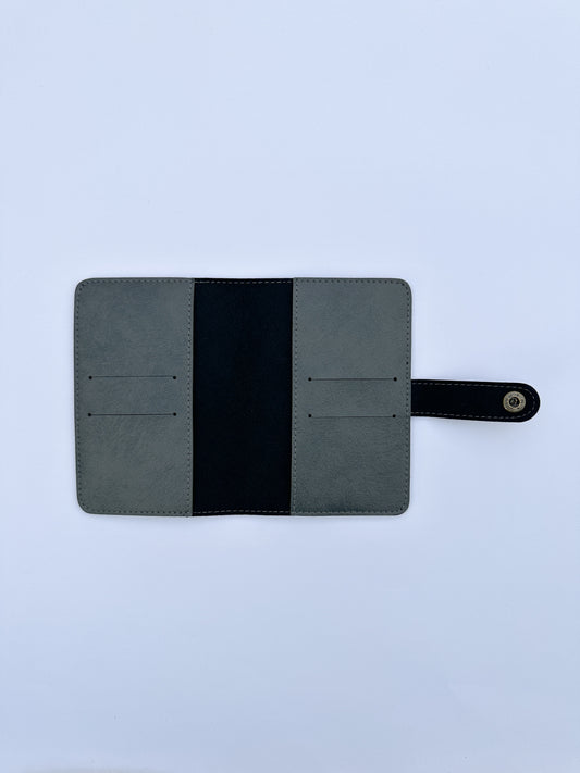 Leadman Snaplock Leather Passport Cover