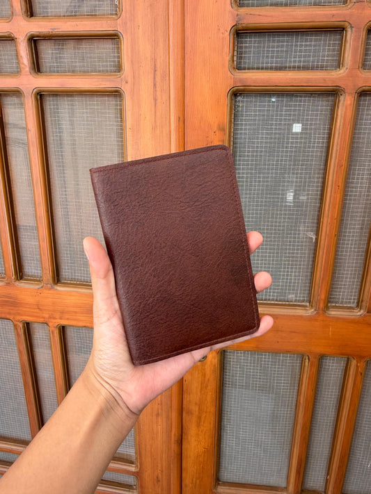 Basic Dark Brown leather finish
