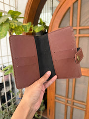 Snaplock Mahogany Saffiano Finish